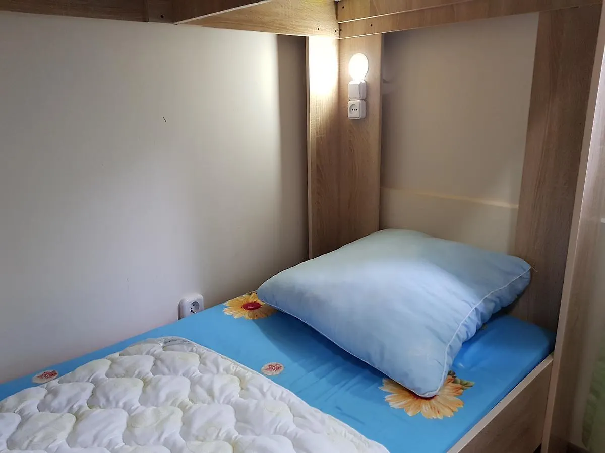 Hostel Nomad 4X4 Nur-Sultan